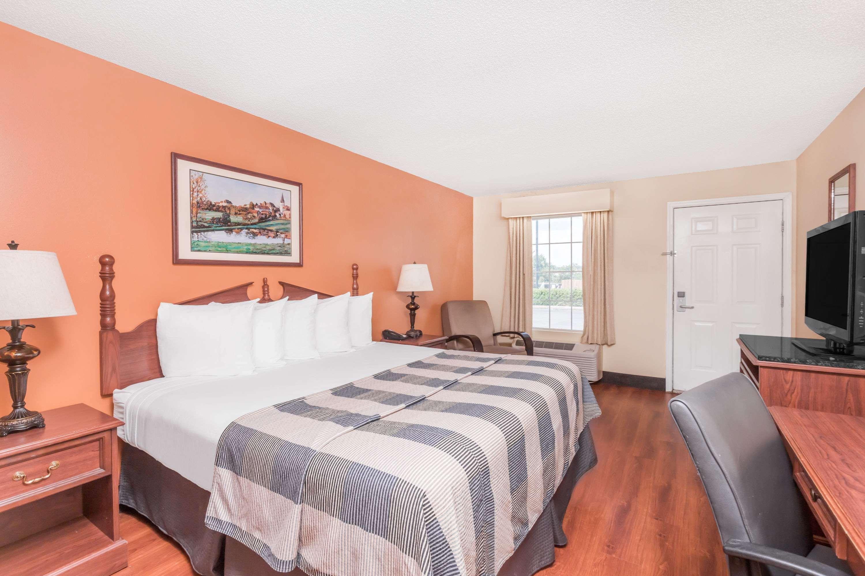 Days Inn By Wyndham Americus Zewnętrze zdjęcie